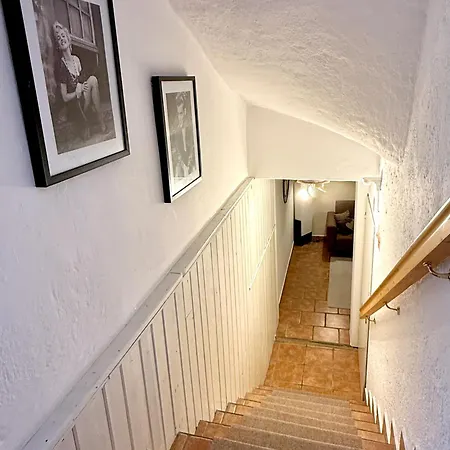 Small & Cozy 2 Bedroom By Belle Apartamento *