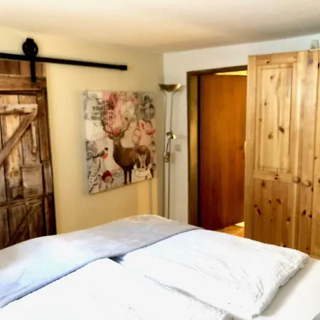 Small & Cozy 2 Bedroom By Belle Appartamento