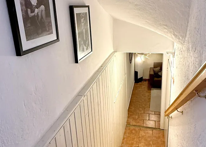 Small & Cozy 2 Bedroom By Belle Appartement *