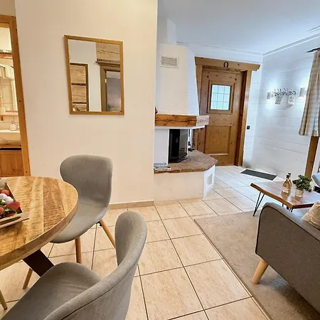 Small & Cozy 2 Bedroom By Belle