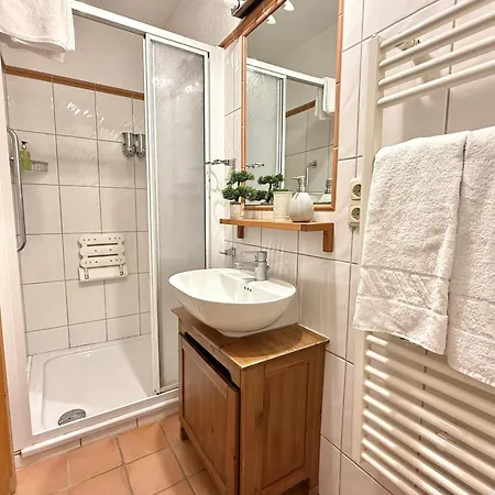 Small & Cozy 2 Bedroom By Belle Apartment Kitzbühel