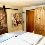 Small & Cozy 2 Bedroom By Belle 公寓