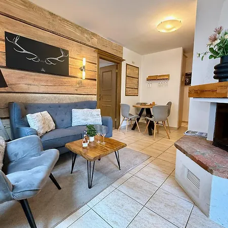 Small & Cozy 2 Bedroom By Belle * Kitzbühel