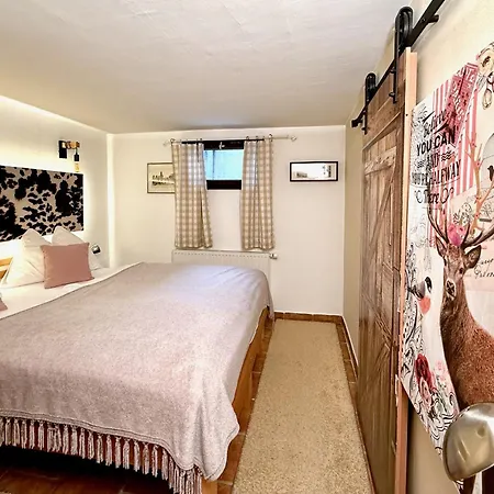 Small & Cozy 2 Bedroom By Belle Kitzbühel