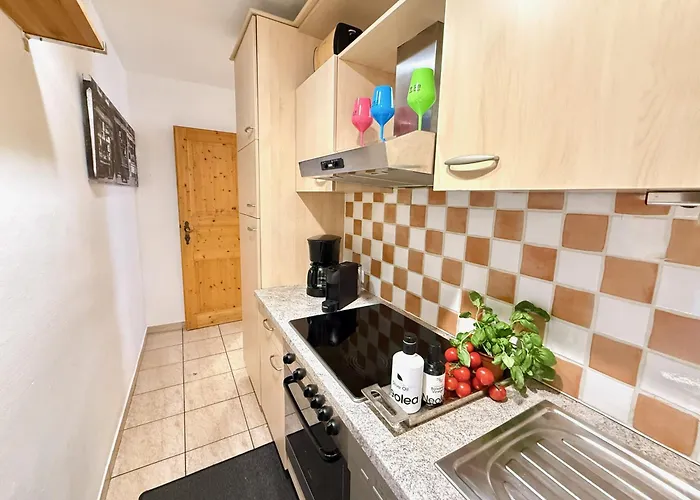 דירה Small & Cozy 2 Bedroom By Belle