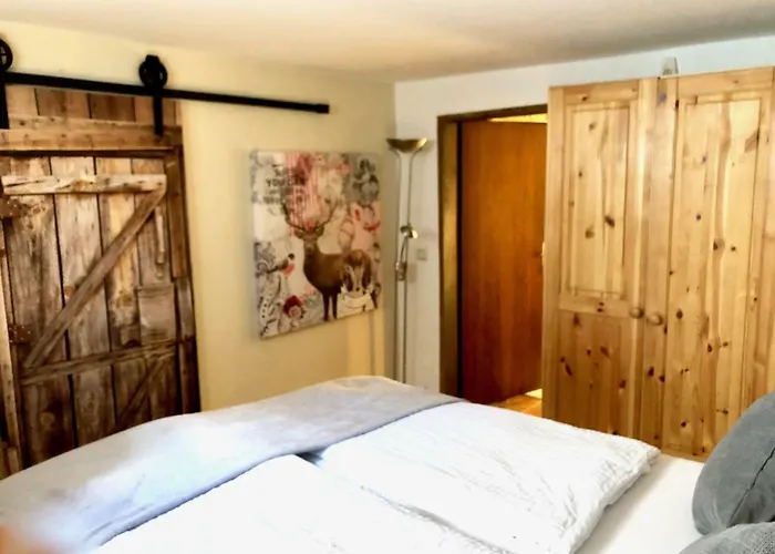 Small & Cozy 2 Bedroom By Belle Apartment
